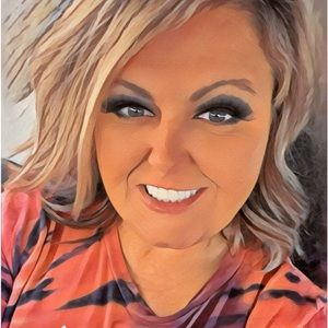 Meet your Posher, Niki n